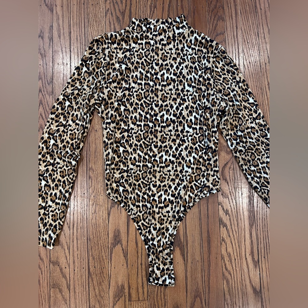 Leopard Print Long Sleeve Bodysuit - size medium - Picture 6 of 6